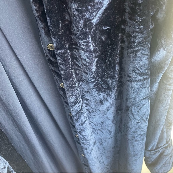 Mauve velvet button front blouse - Picture 6 of 14